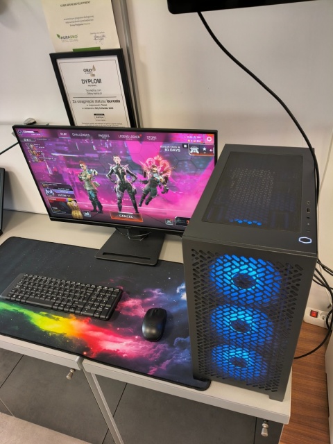 Komputer gamingowy PC Ryzen 5 7500F(6R) 32GB DDR5 1TB RTX 5060 WiFi-6 Win11H